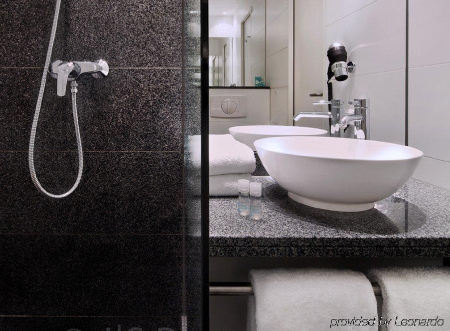 Motel One Edinburgh-Royal ภายนอก รูปภาพ